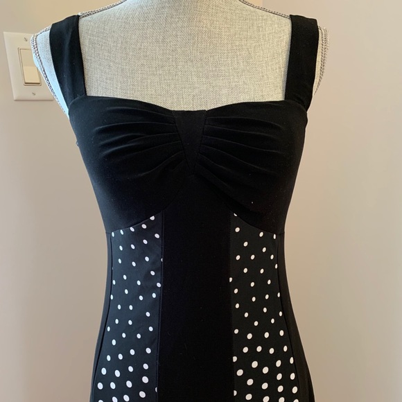 Cartise Dress - NWOT - Picture 3 of 11